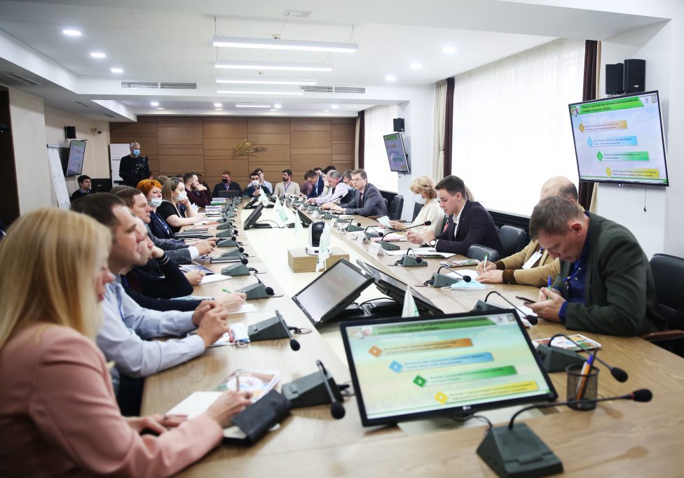 Слушатели Школы фермера подводят промежуточные итоги работы